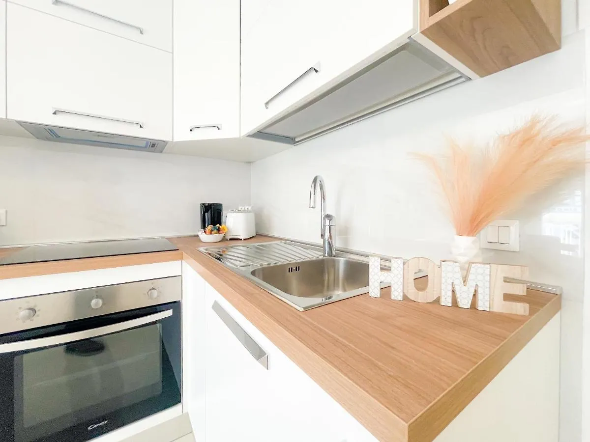 Lenval 6 Pers Ac Wifi Apartment Nice