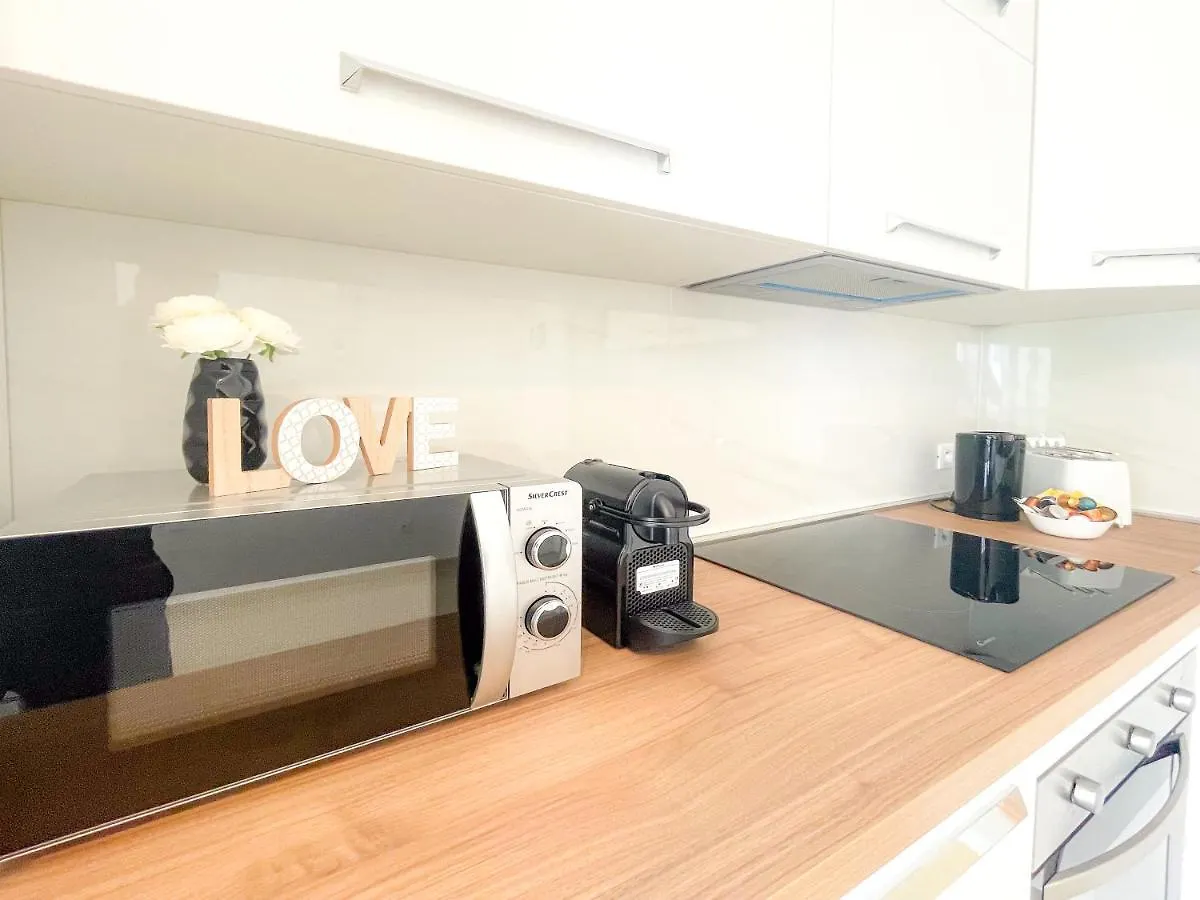 Lenval 6 Pers Ac Wifi Apartment Nice 0*,  France