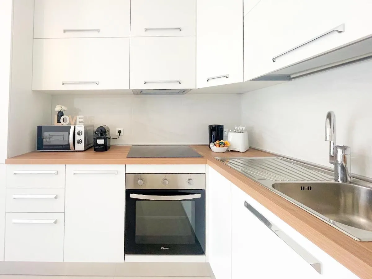 Lenval 6 Pers Ac Wifi Apartment Nice